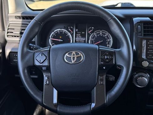 Used 2022 Toyota 4Runner TRD Off-Road image 13