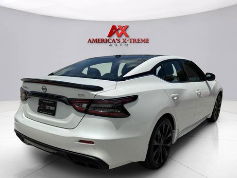 Used 2023 Nissan Maxima SR w/ Sport Mat Group FWD image 5