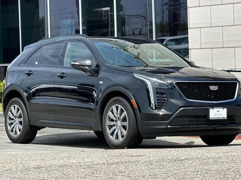 Used 2023 Cadillac XT4 Sport w/ Cold Weather Package FWD image 2