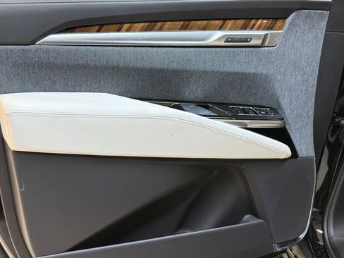 New 2026 Cadillac Escalade Platinum Sport image 12