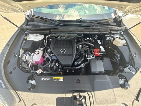 Used 2025 Lexus RX 350 FWD w/ Technology Package image 16