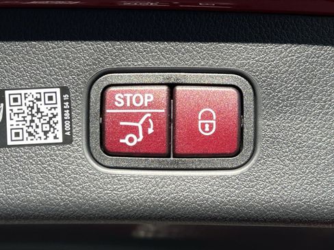 New 2026 Mercedes-Benz GLC 300 4MATIC image 25