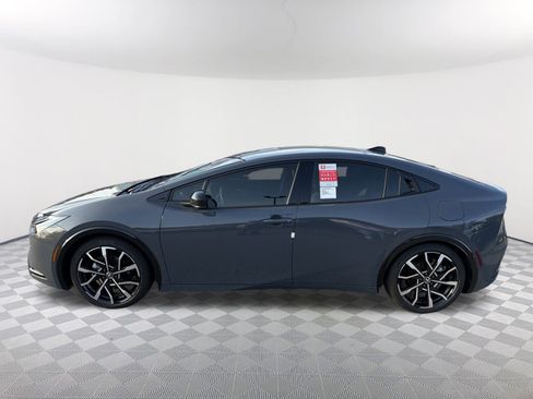 New 2026 Toyota Prius Plug-In Hybrid FWD image 14