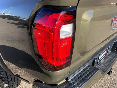 Used 2024 GMC Canyon AT4 image 28