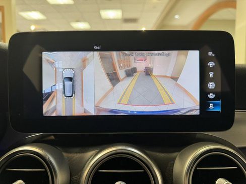 Certified 2022 Mercedes-Benz GLC 300 image 10