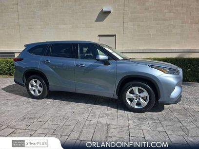 Used 2022 Toyota Highlander LE