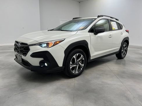 Used 2025 Subaru Crosstrek 2.0i Premium AWD/4WD image 3