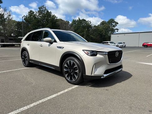 Used 2024 MAZDA CX-90 Plug-In Hybrid w/ Premium Plus AWD/4WD image 4