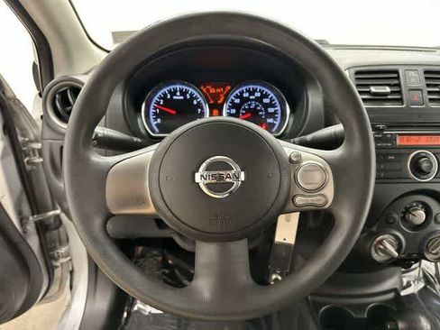 Used 2012 Nissan Versa SV image 7