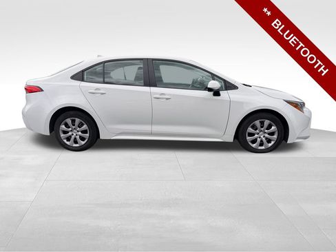 Used 2024 Toyota Corolla LE FWD image 8