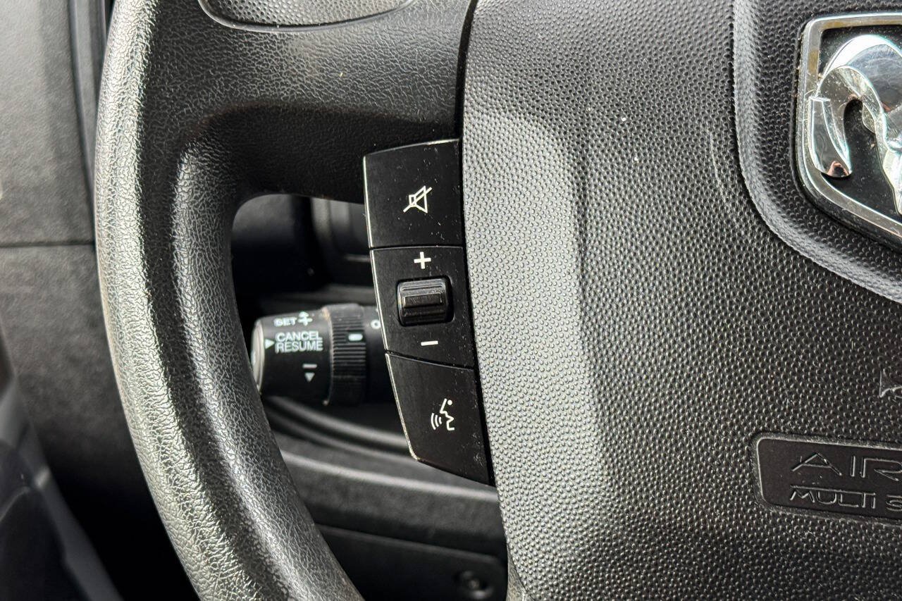 Used 2019 RAM ProMaster 3500 w/ Premium Appearance Group FWD image 29