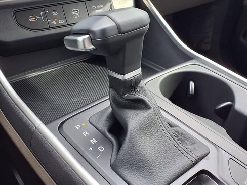 New 2026 Kia Carnival LXS image 5