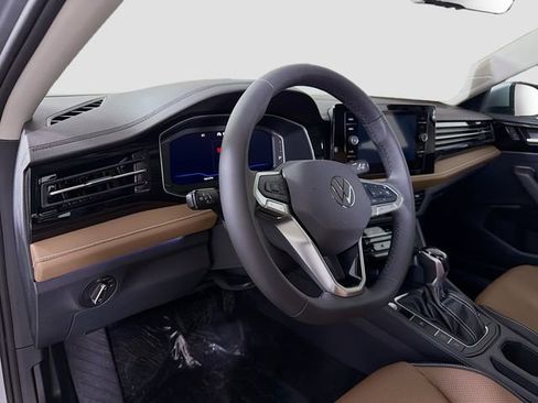 New 2026 Volkswagen Jetta SEL FWD image 9
