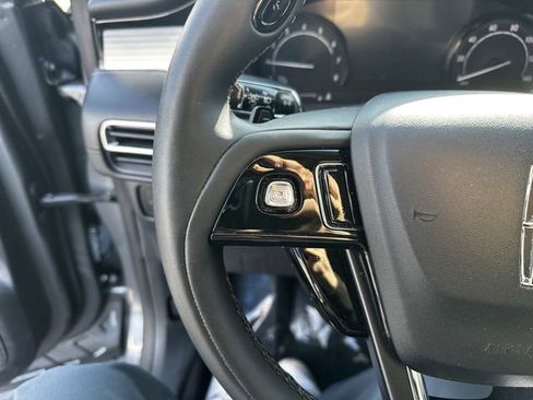 Certified 2022 Lincoln Corsair Standard w/ Equipment Group 101A image 26