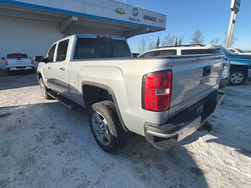 Used 2015 GMC Sierra 2500 Denali image 3