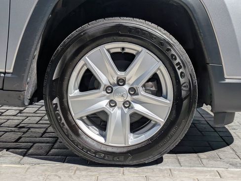 Used 2022 Jeep Compass Latitude AWD/4WD image 12