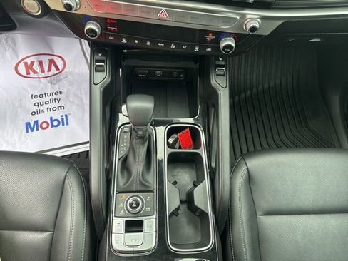 Certified 2023 Kia Telluride S w/ S Sunroof Package AWD/4WD image 22
