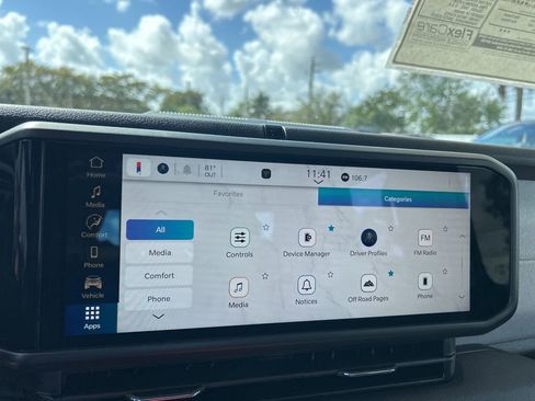 New 2026 Jeep Gladiator Sport AWD/4WD image 37