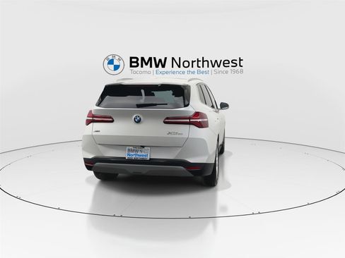 Used 2025 BMW X3 xDrive30i w/ Convenience Package AWD/4WD image 2