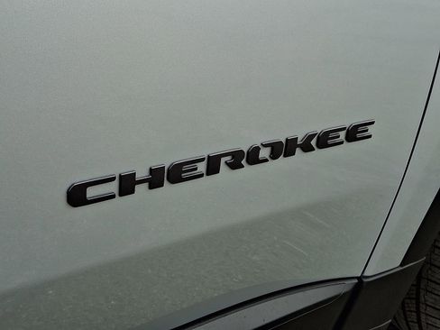 New 2026 Jeep Cherokee Limited image 13