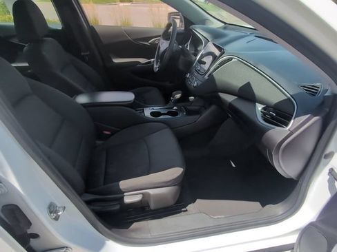 Used 2024 Chevrolet Malibu LS FWD image 29