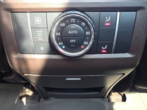 Used 2017 Mercedes-Benz GLS 550 4MATIC image 35