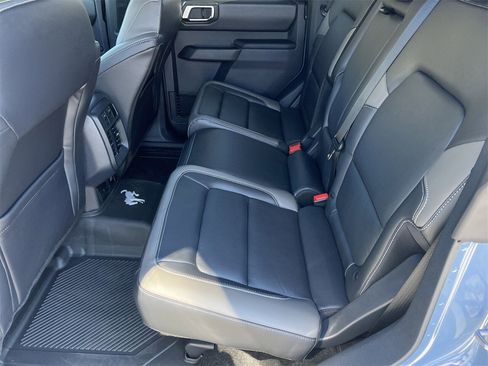 New 2025 Ford Bronco Outer Banks w/ Sasquatch Package image 19