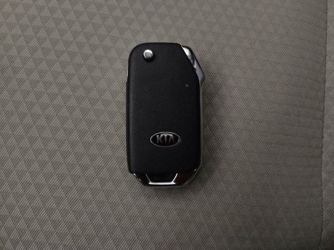 Used 2020 Kia Soul LX FWD image 32