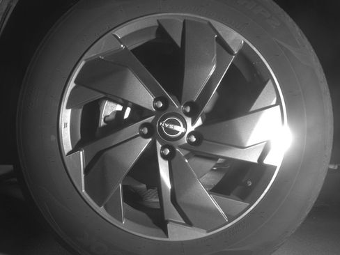 Used 2025 Nissan Rogue SV image 12