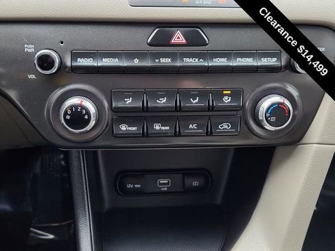 Used 2022 Kia Sportage LX image 37