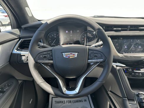 New 2025 Cadillac XT6 Premium Luxury w/ Platinum Package image 18
