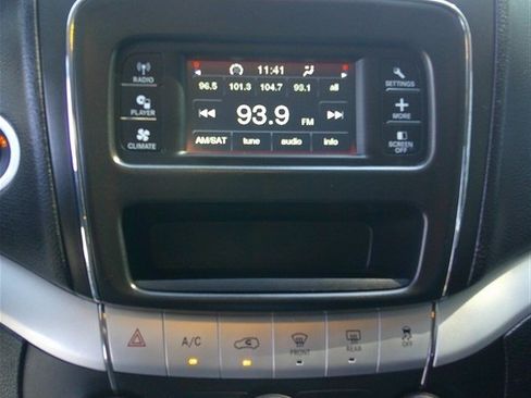Used 2019 Dodge Journey SE w/ Connectivity Group FWD image 13