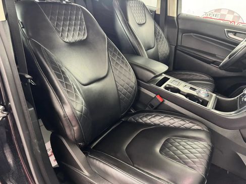 Used 2023 Ford Edge Titanium AWD/4WD image 32