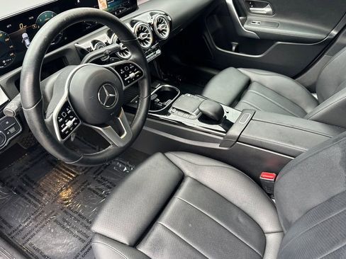 Used 2021 Mercedes-Benz CLA 250 image 9