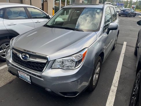 Used 2015 Subaru Forester 2.5i Premium AWD/4WD image 7