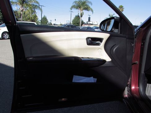 Used 2014 Toyota Avalon Limited w/ Technology Package FWD image 21
