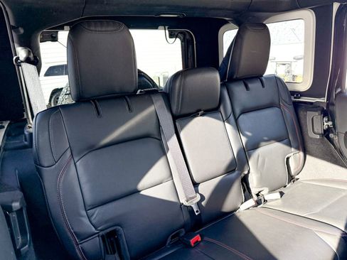 Used 2021 Jeep Wrangler Unlimited Rubicon w/ Xtreme Recon 35" Tire Package image 11