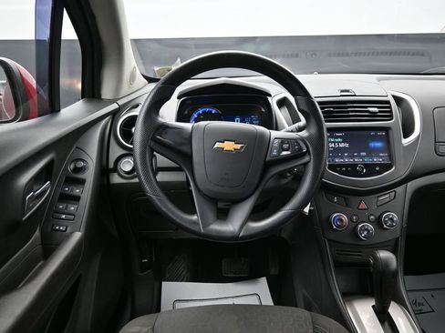 Used 2015 Chevrolet Trax LS AWD/4WD image 13
