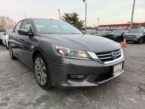 Used 2014 Honda Accord Sport image 3