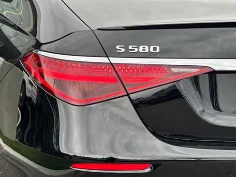 Certified 2025 Mercedes-Benz S 580 4MATIC Sedan image 34