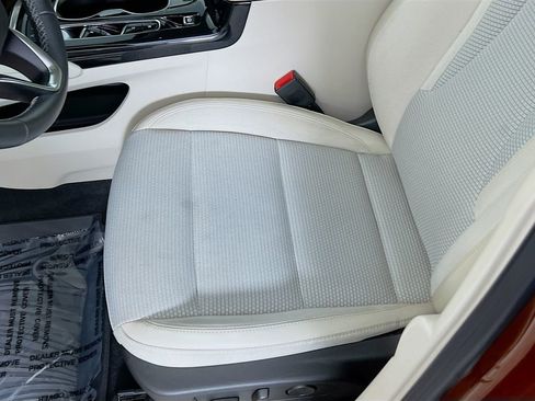 Certified 2022 Buick Envision Preferred AWD/4WD image 18