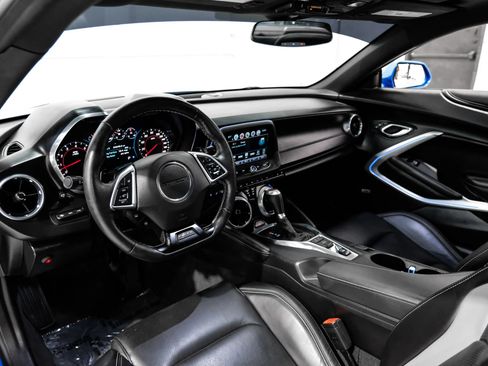 Used 2017 Chevrolet Camaro SS RWD image 21