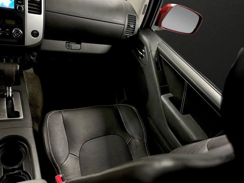 Used 2016 Nissan Frontier PRO-4X w/ Pro-4x Luxury Package image 20