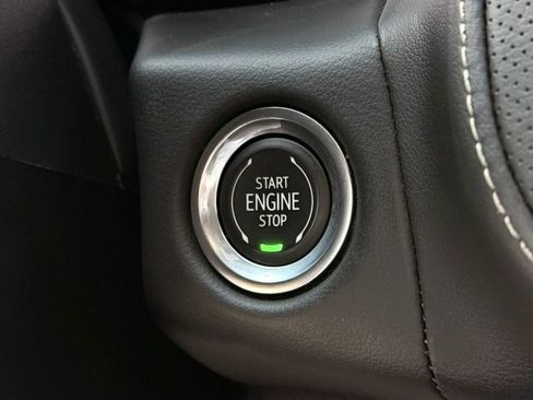 Used 2023 Chevrolet Suburban Premier RWD image 15