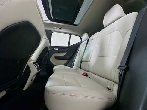 Used 2023 Volvo XC40 B5 Ultimate AWD/4WD image 23