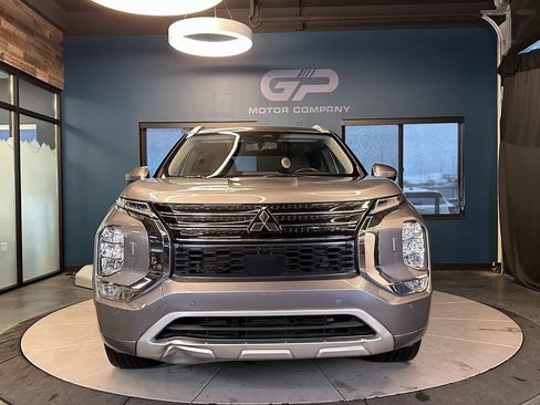 Used 2022 Mitsubishi Outlander SEL image 8