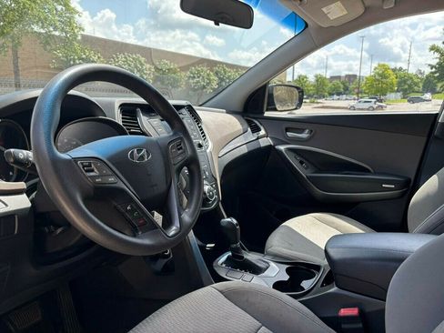 Used 2017 Hyundai Santa Fe Sport image 11