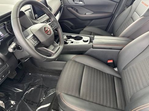 Used 2025 Nissan Rogue SV AWD/4WD image 20