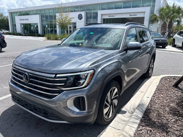 Used 2024 Volkswagen Atlas SE FWD image 1