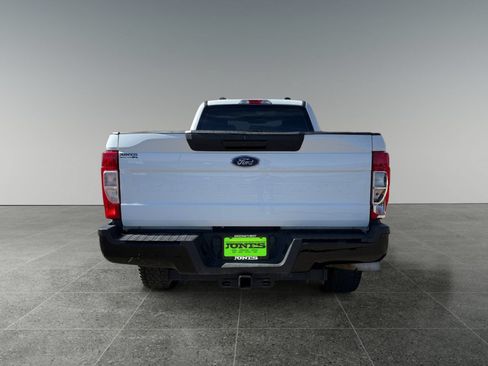 Used 2022 Ford F250 XL w/ Power Equipment Group AWD/4WD image 5